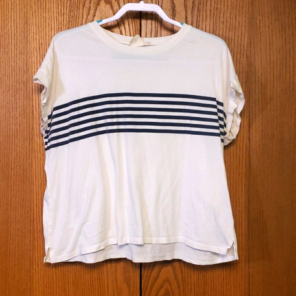 White Crow Women's M Off-White Short Sleeve Shirt